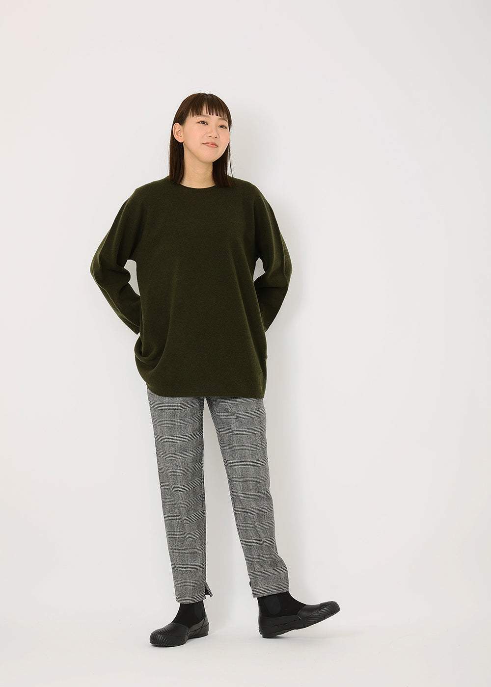 カーキ model:170cm