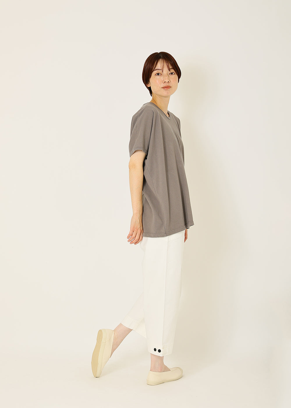 グレー model:164cm
