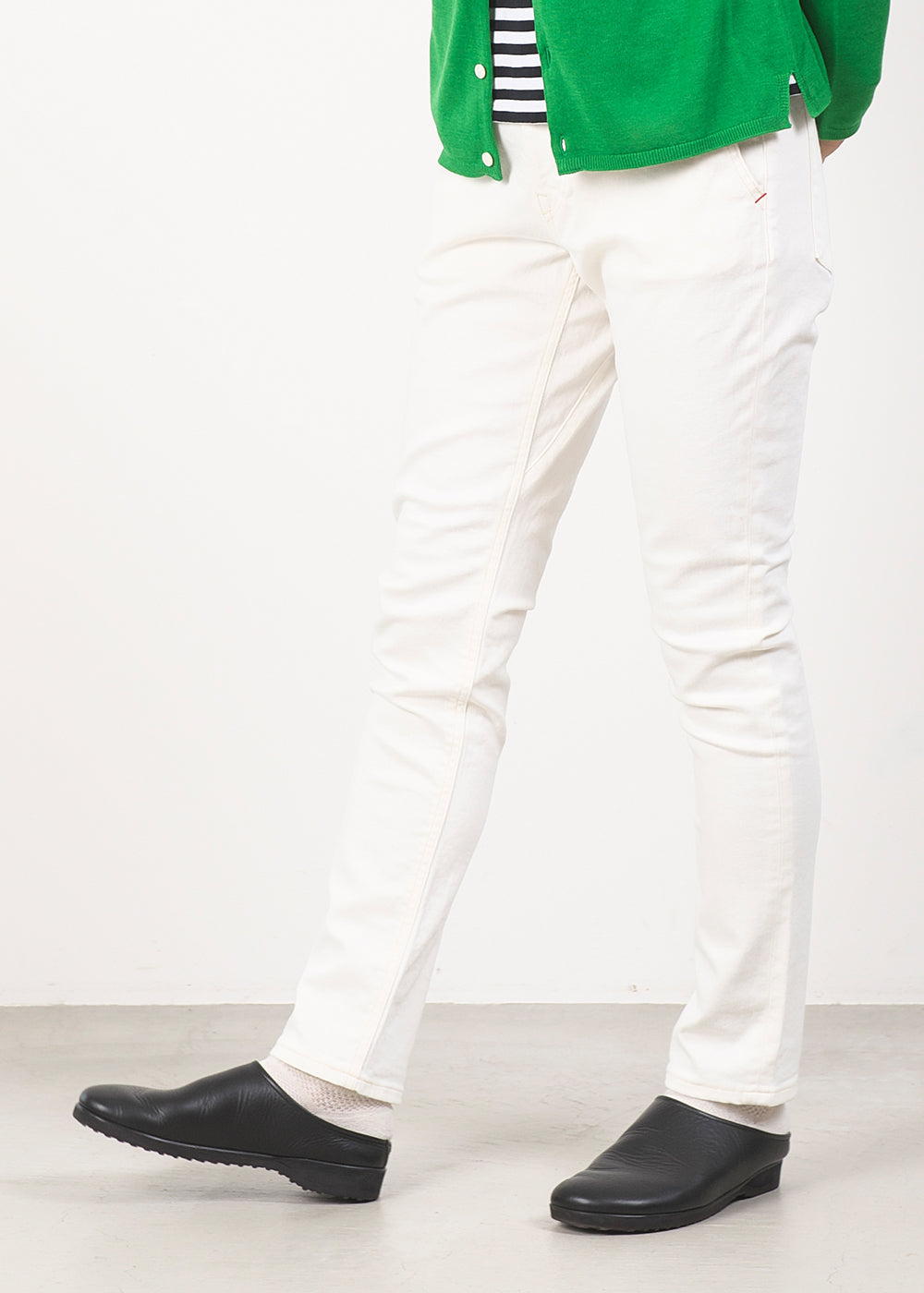 白 model:167cm(サイズM)