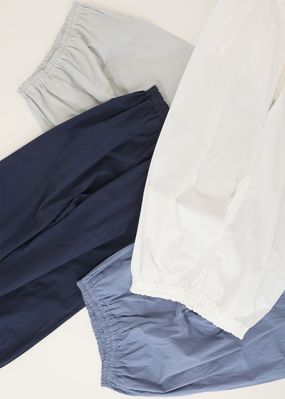 コットンクロス ヘムダーツパンツ