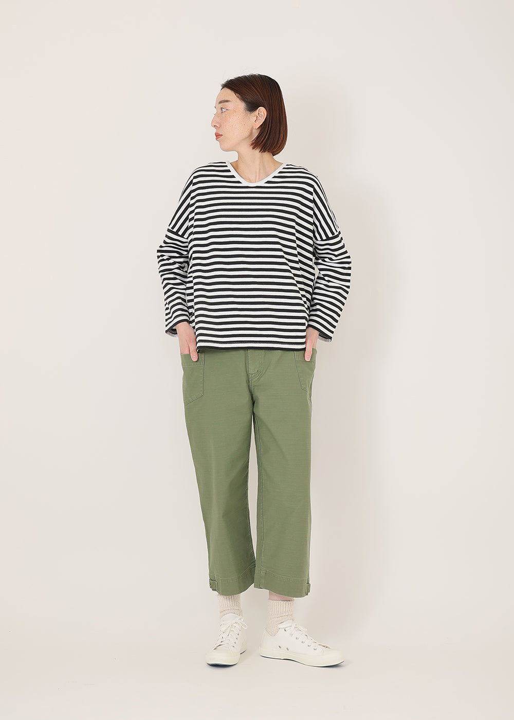 カーキ　model：164cm