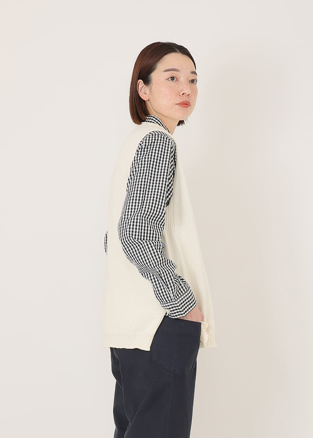オフ白　model：164cm