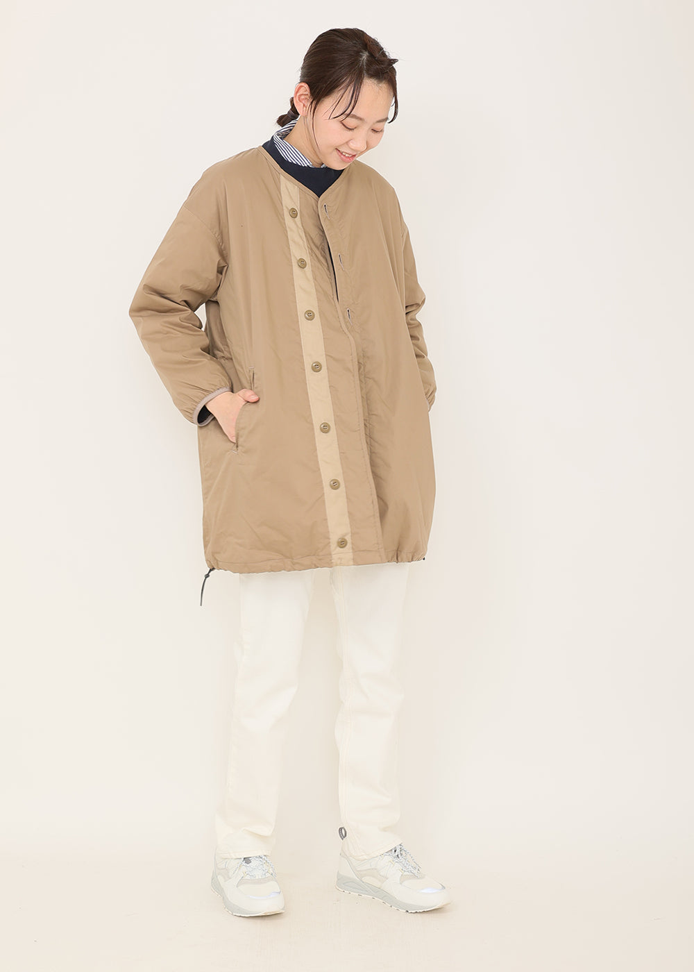 ベージュ　model：170cm