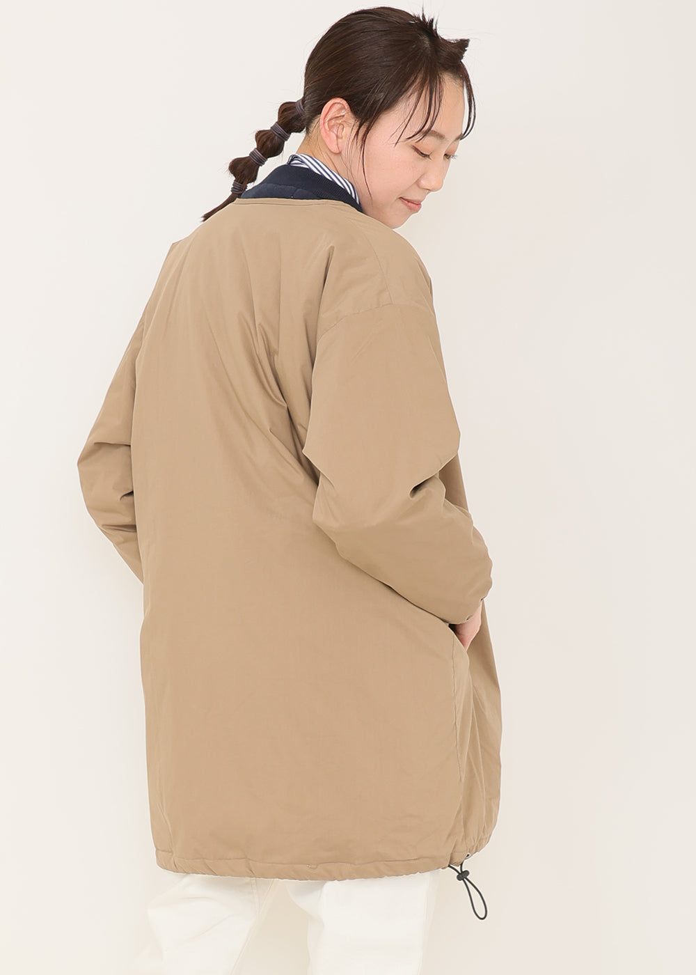 ベージュ　model：170cm