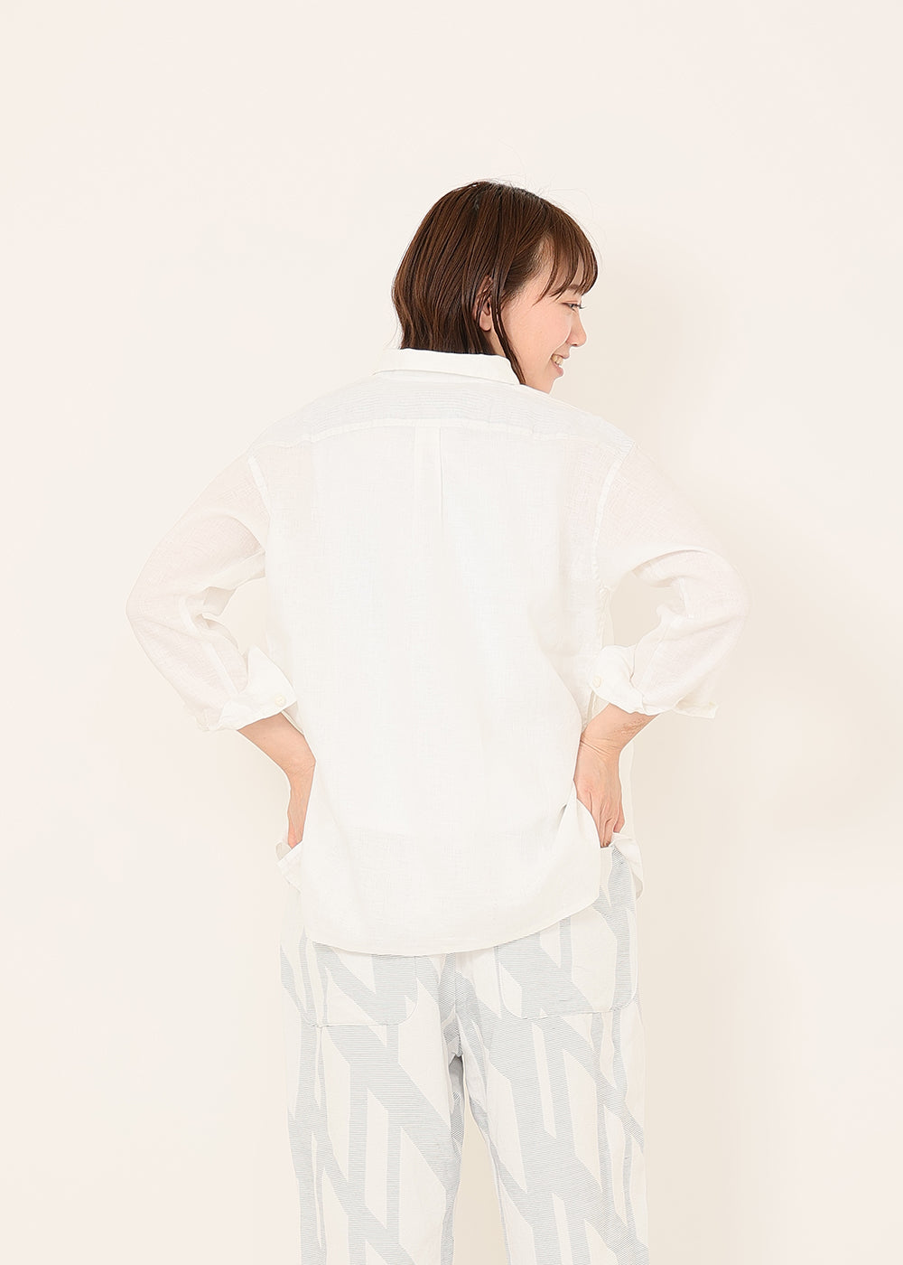 白　model：170cm