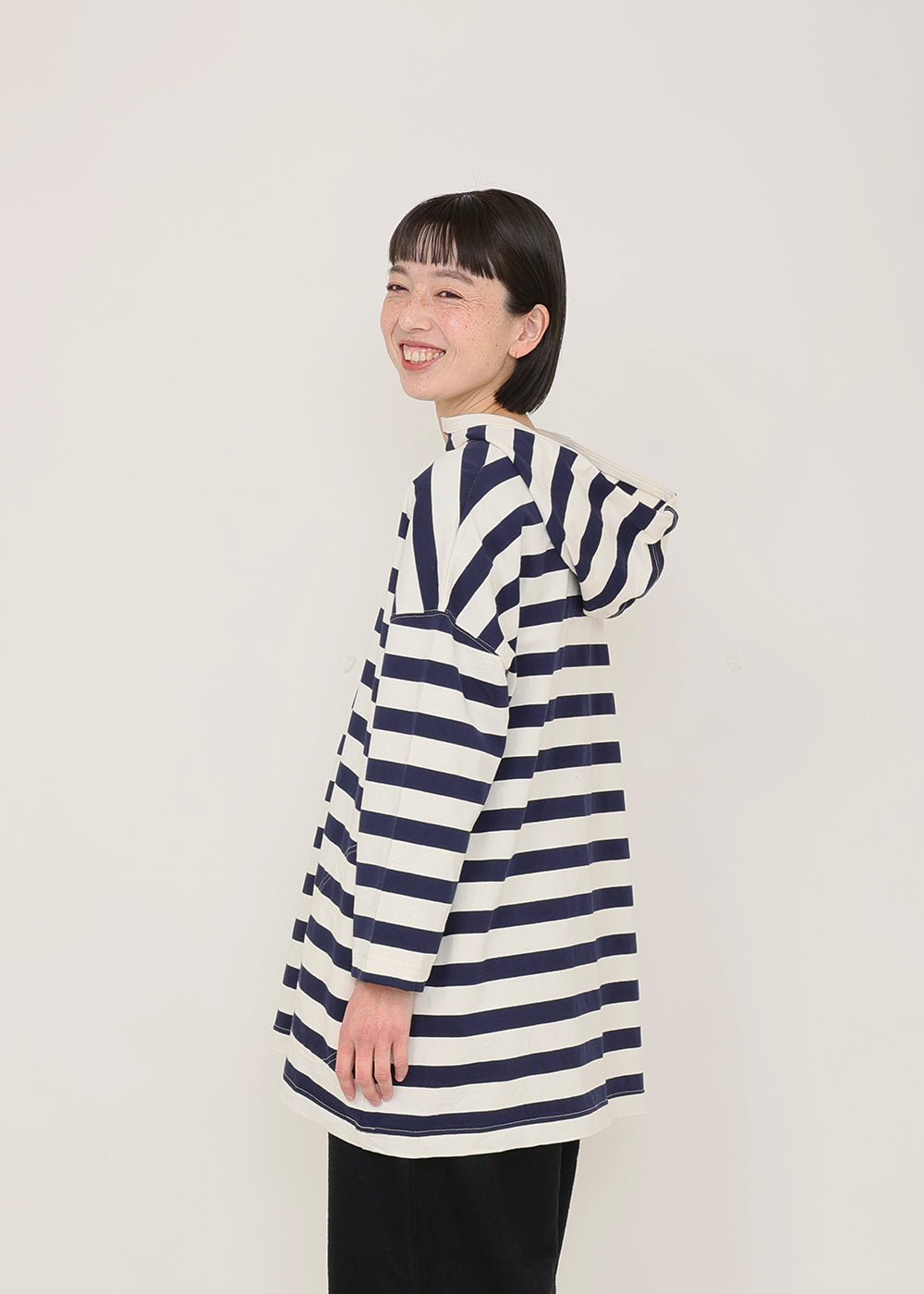 生成×ネイビー　model：164cm