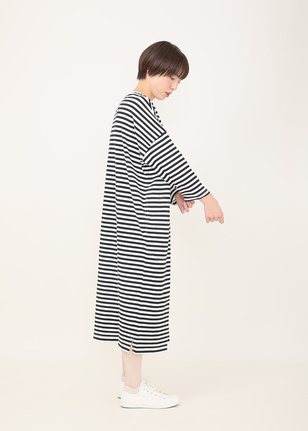 白×ブラックボーダー　model：164cm