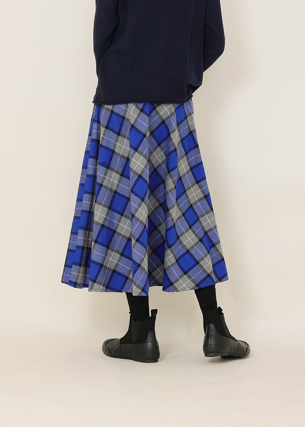ブルータータン　model：170㎝
