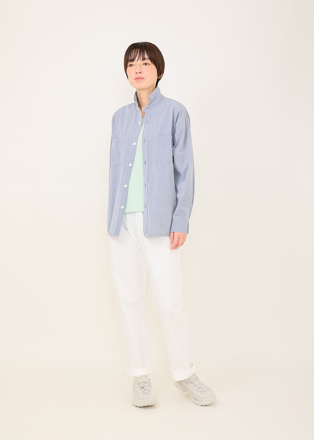 ネイビーシャンブレー　model：164cm