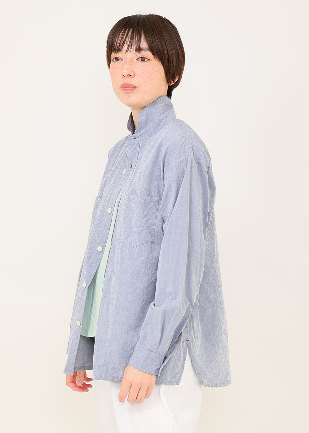 ネイビーシャンブレー　model：164cm