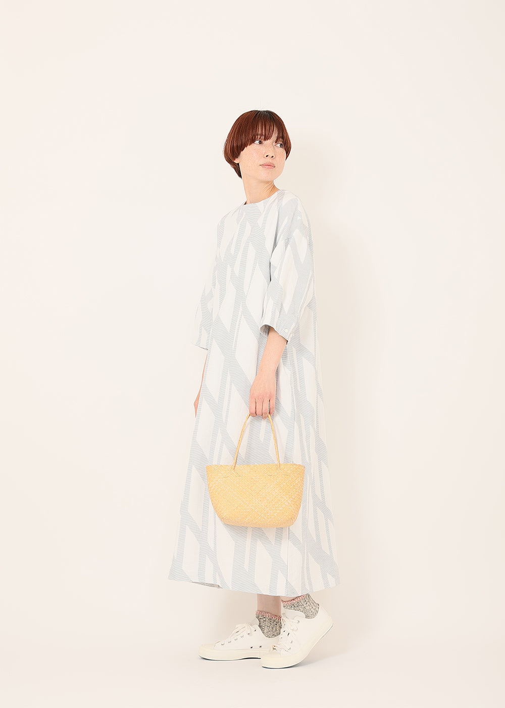 ホワイト×ネイビー　model：164cm