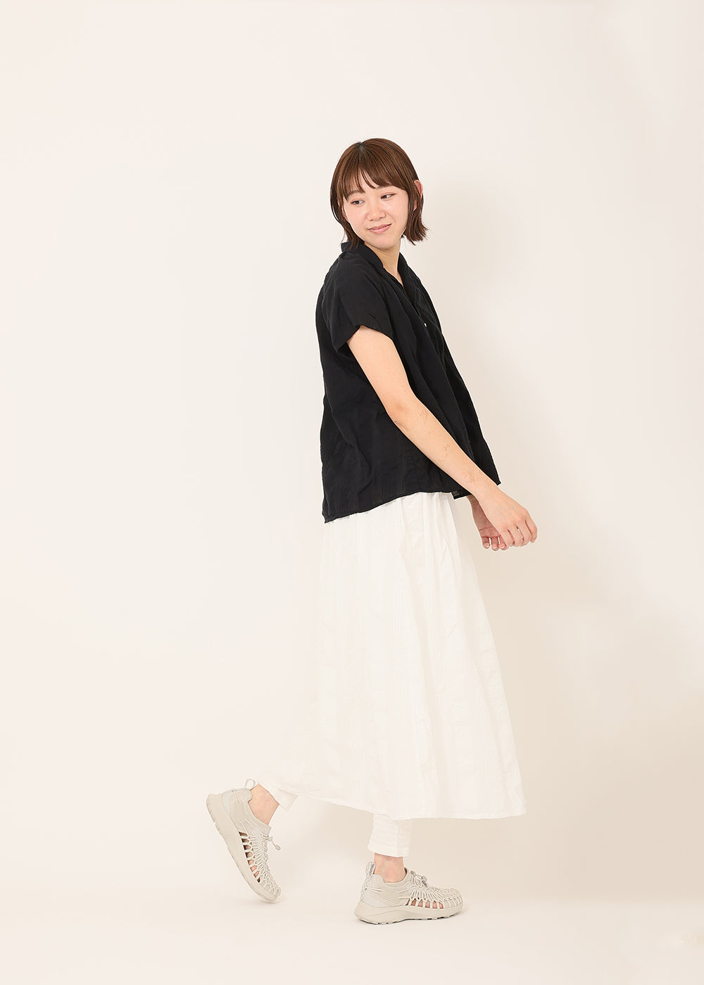 白　model：170cm