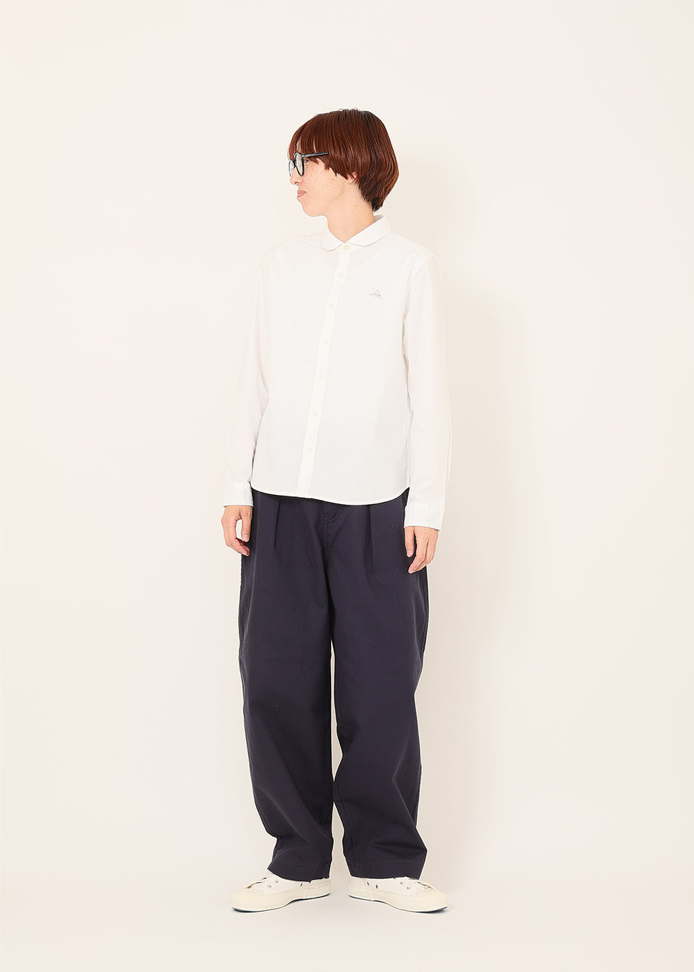 白/サイズ2　model：164cm