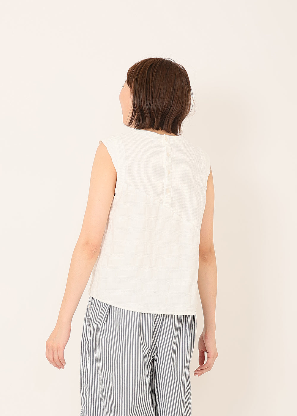 オフ白　model：170cm