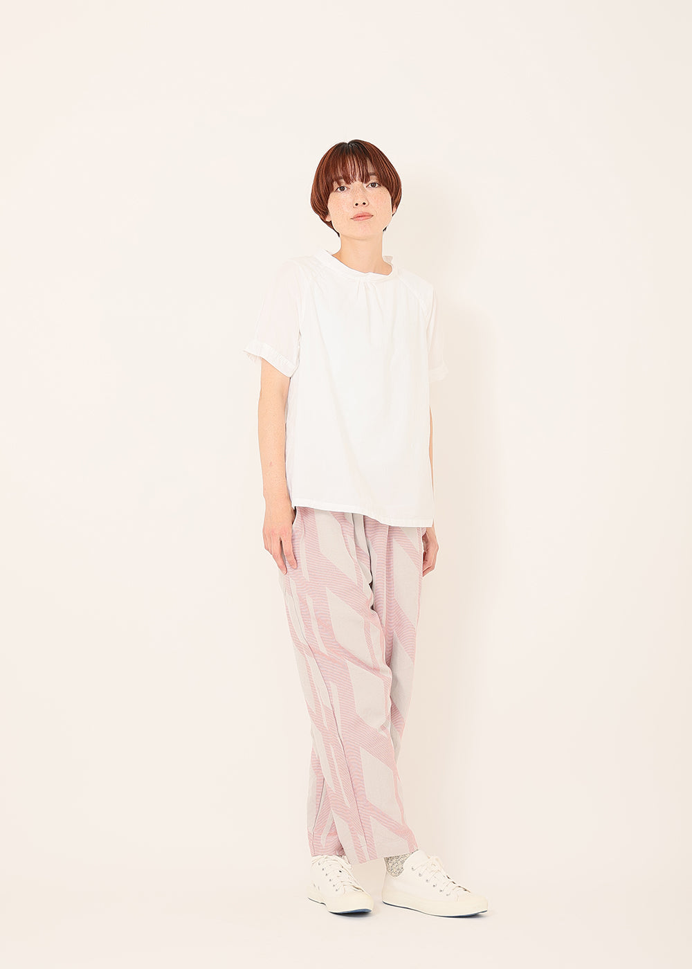 白　model：164cm