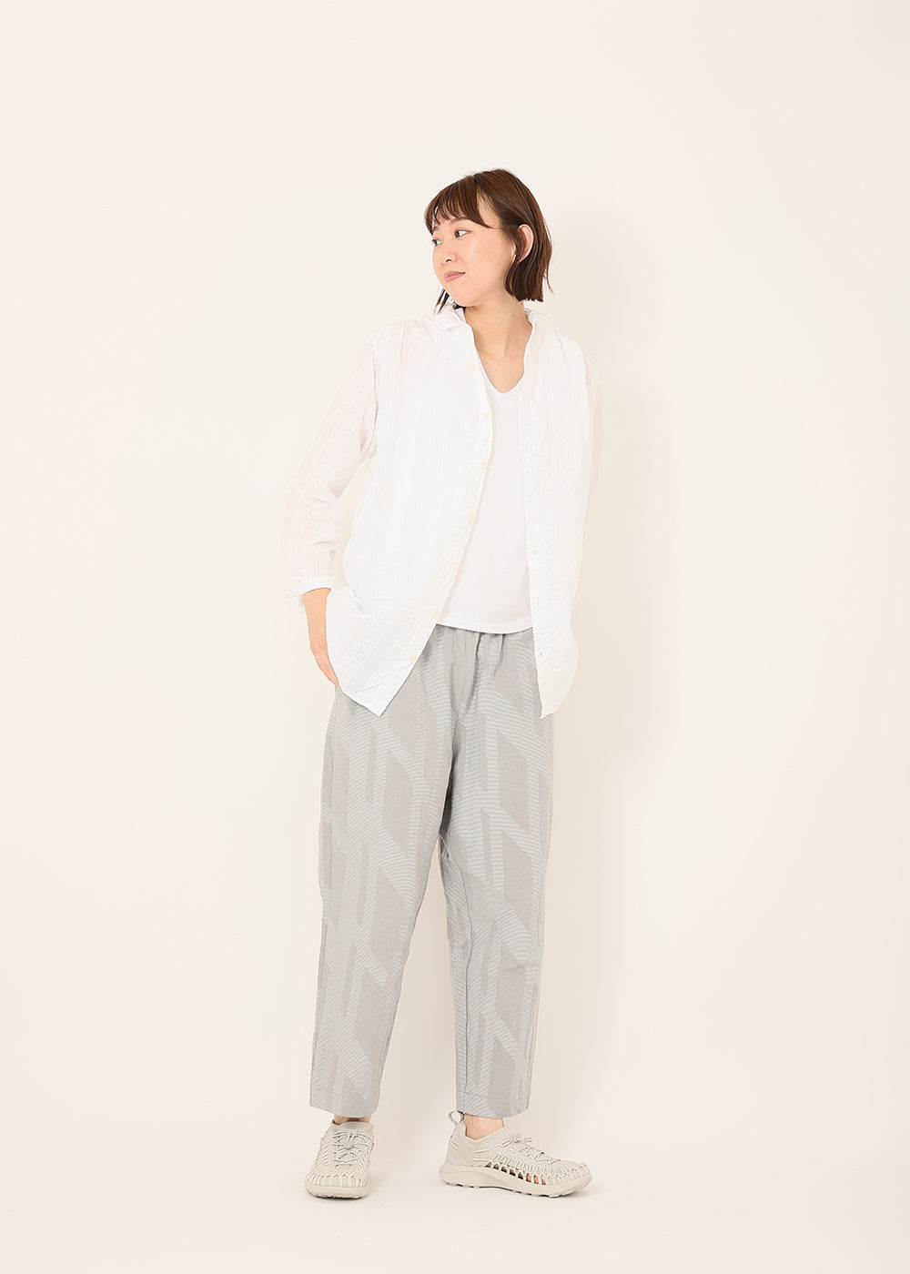 白　model：170cm