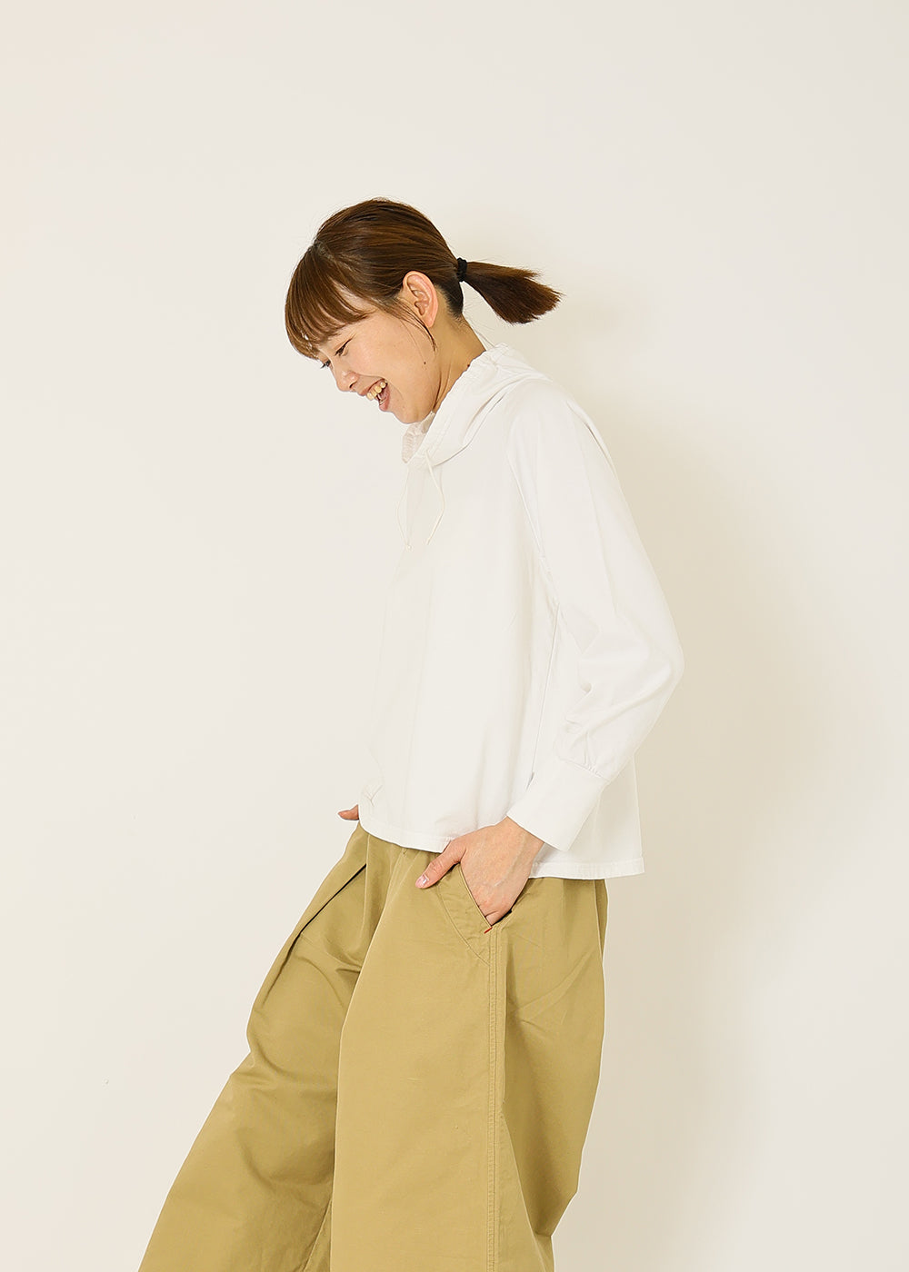 白　model：170cm