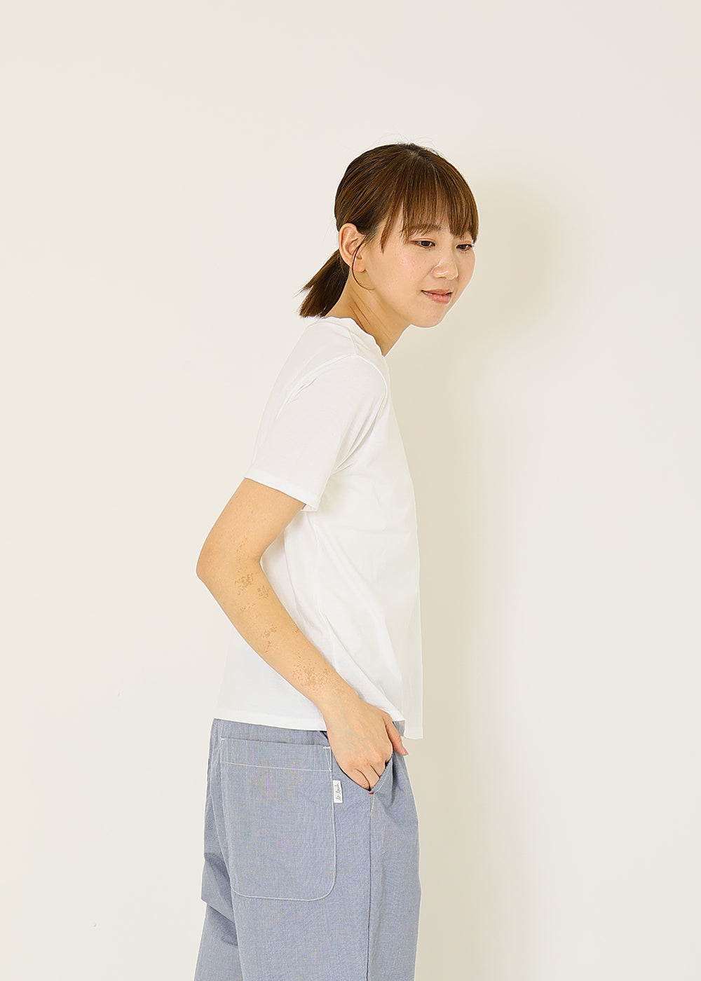 白/サイズ2　model：170cm
