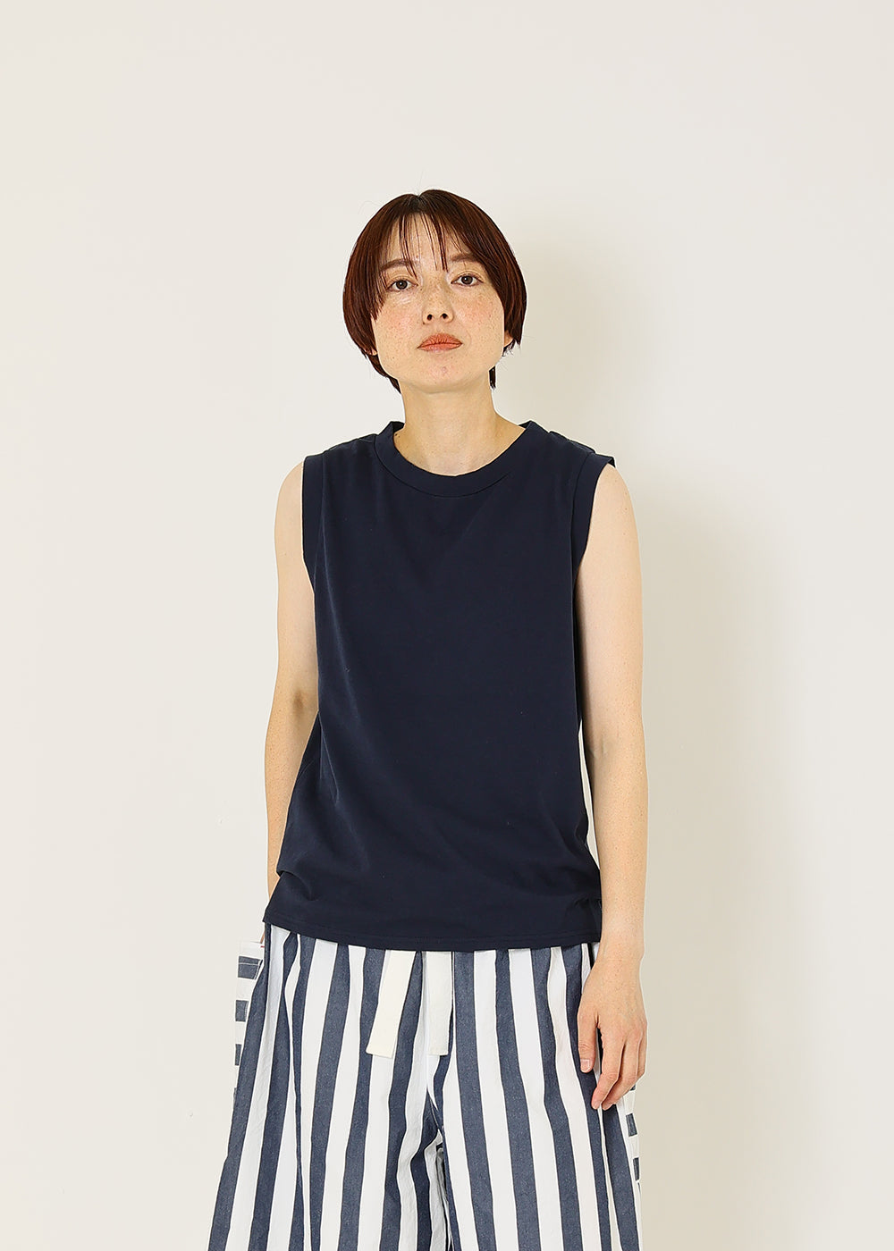 ネイビー 　model：164cm