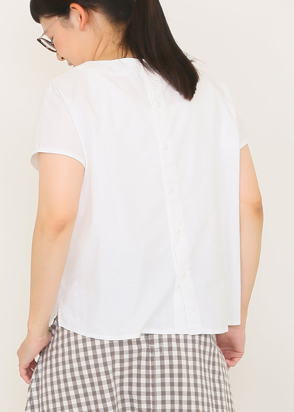 白　model：162cm