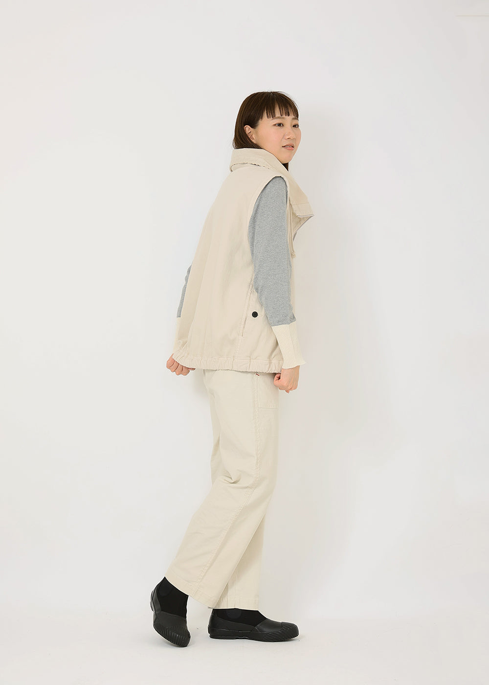 オフ白　model：170cm